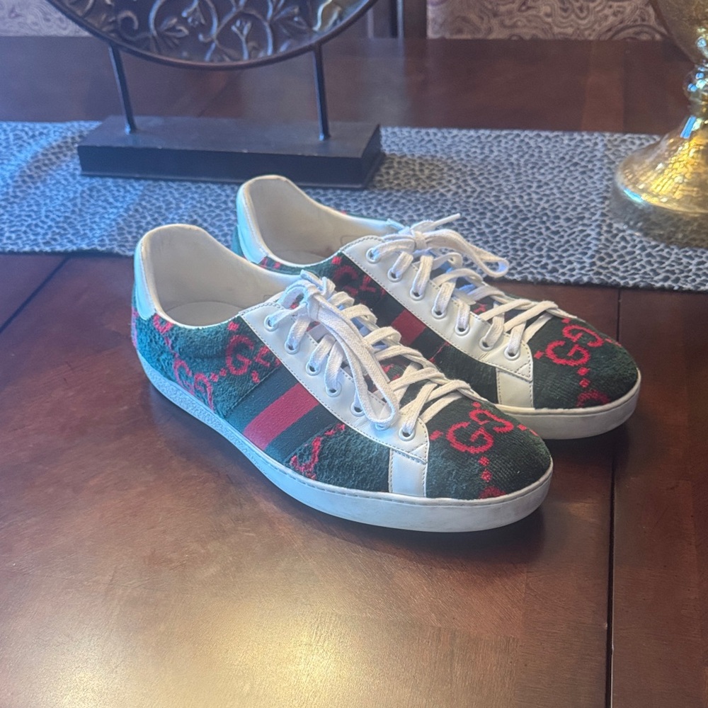 Gucci White and Green Lace-Up Sneakers